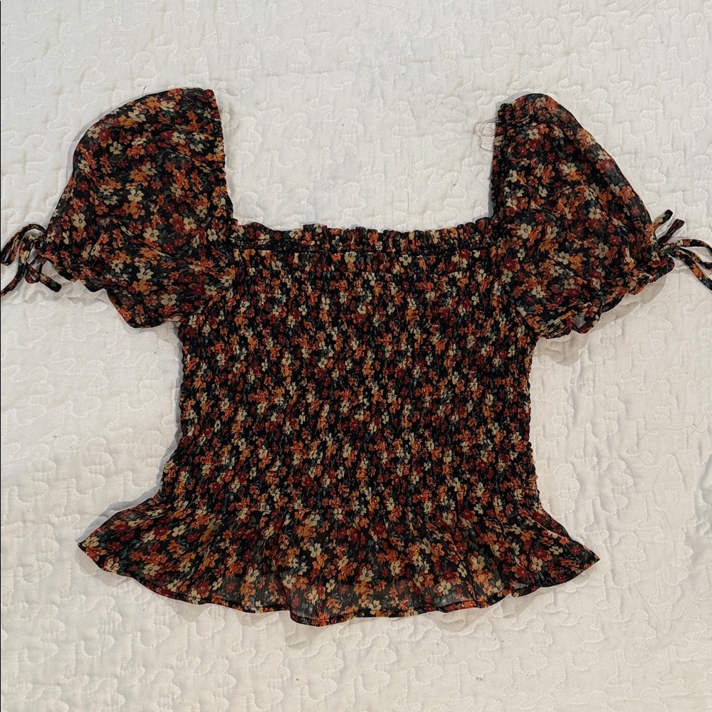 Floral Smocked Puff Sleeve Top